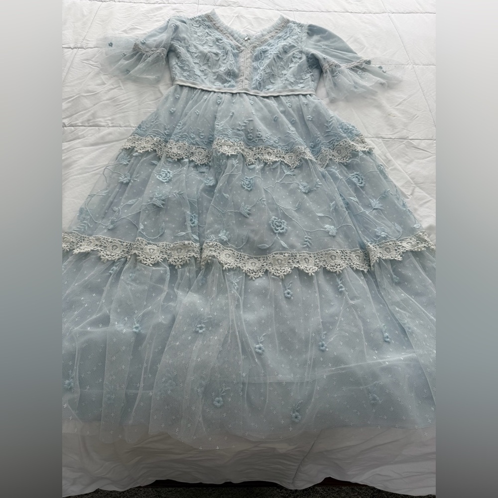 Ivy City Co Light Blue Lace Long Sleeve Dress